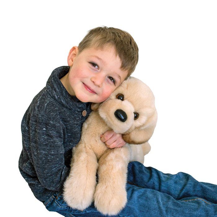 Lettie the DLux Yellow Lab