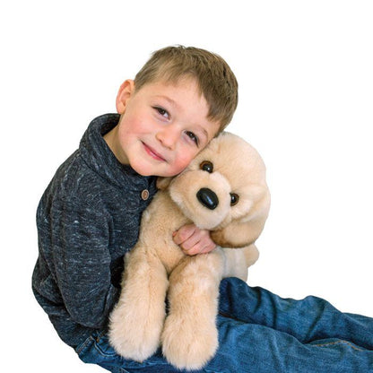 Lettie the DLux Yellow Lab