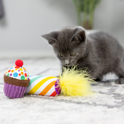 Me-Wow Cupcake & Candle Toy